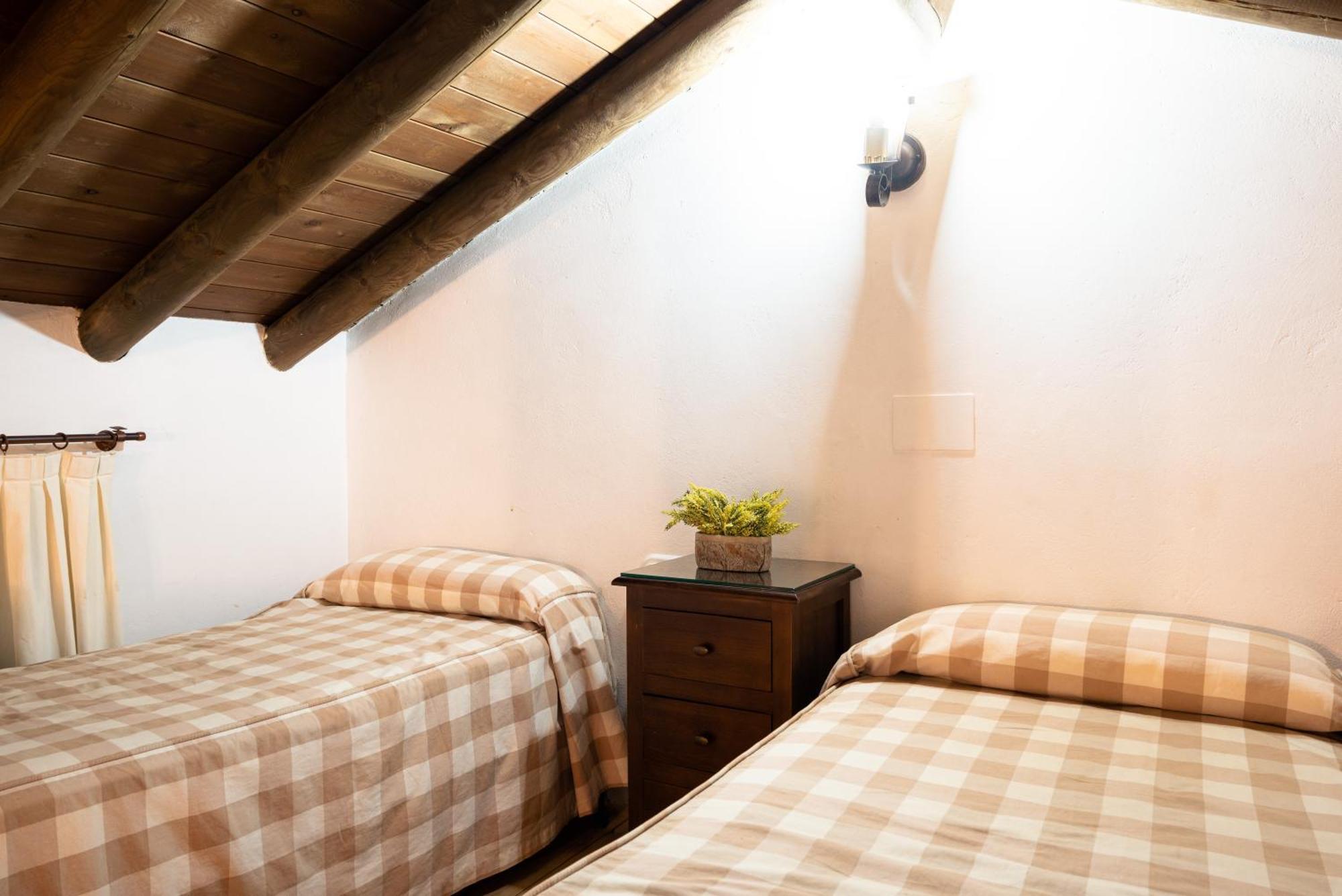 Bungalows Camping Jimmy Jones Villaviciosa de Córdoba Eksteriør billede